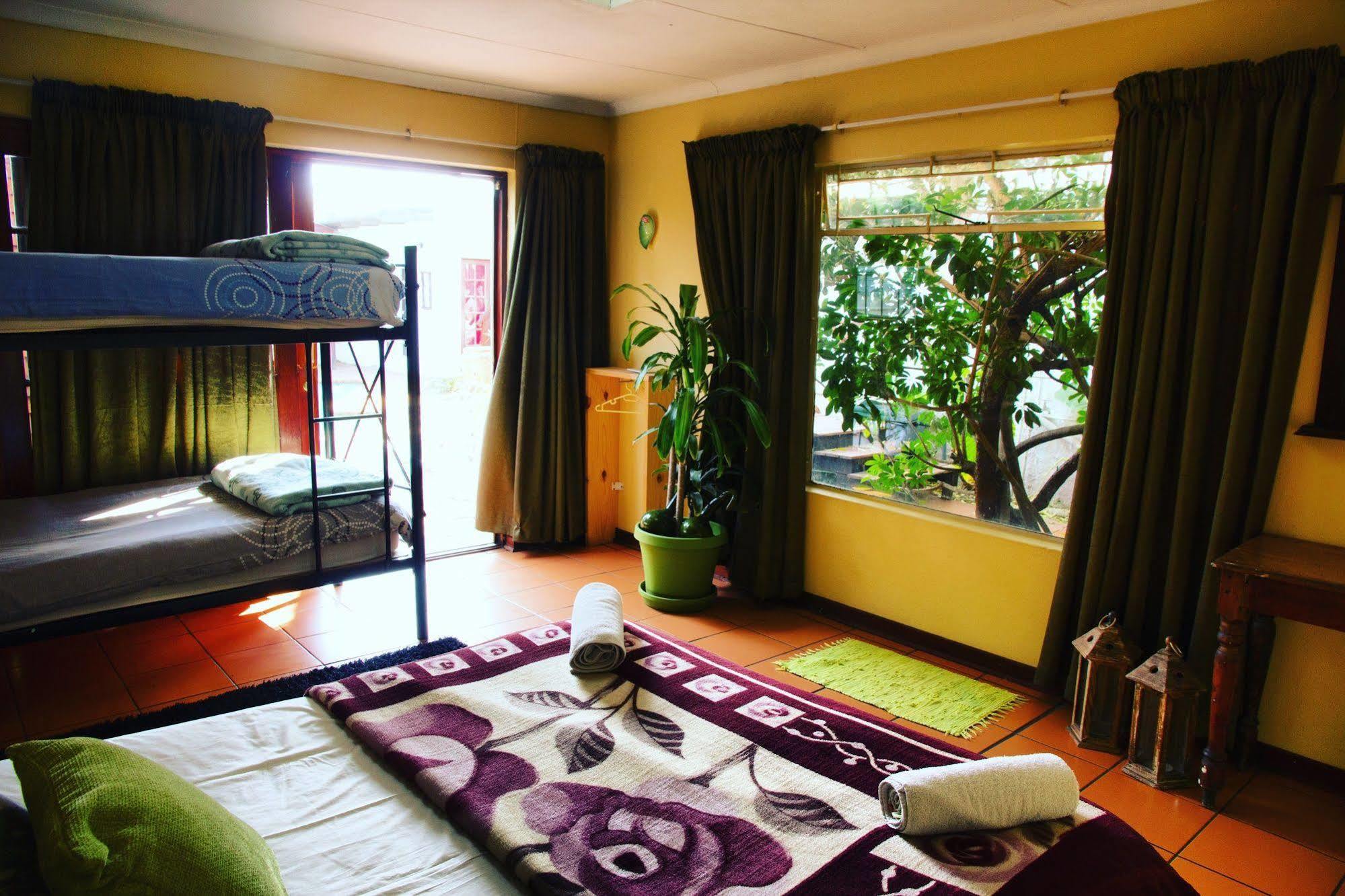 Homebase Melville Backpackers Johannesburg Exteriör bild